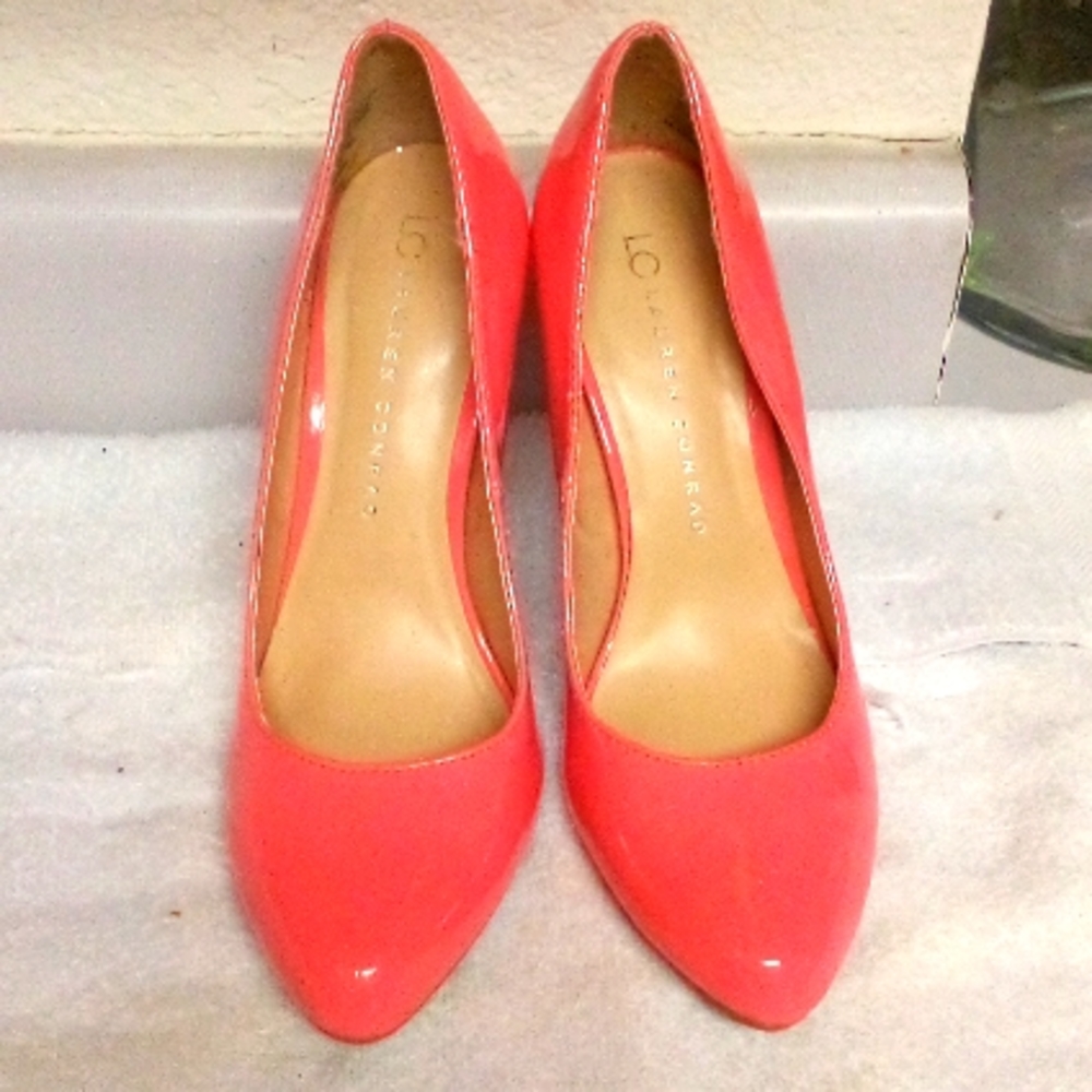 Lauren Conrad Spring Pumps...OBO